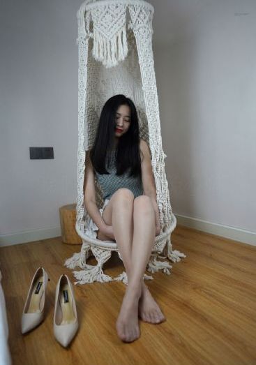 人妻被迫肉体迎合老领导_剧情片全集在线观看