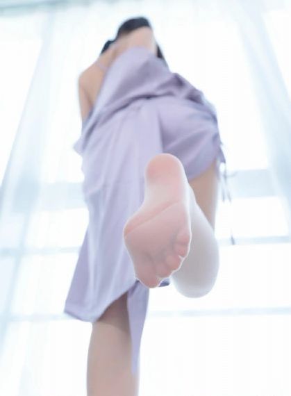 欧美裸色美甲图片_1080高清在线观看
