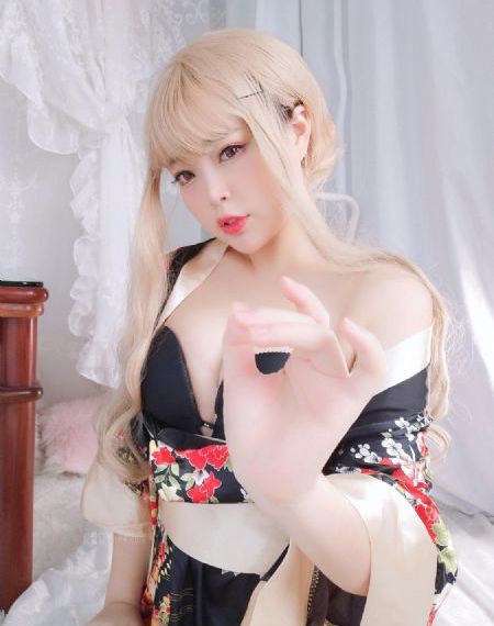 欧美美女主播热舞_DVD高清在线