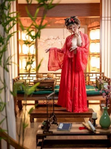 伊人久久国内精品_超清全集免费播放