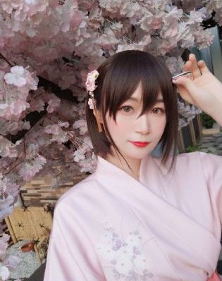 国产极速高清在线福利视频_十万网红美女美酱