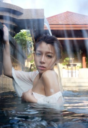 欧美明星机场_720完整视频观看