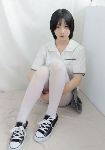 欧美小模特长睫毛_DVD天堂在线