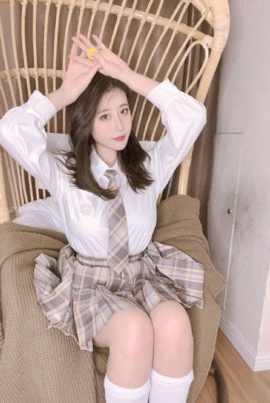 欧美冷艳高傲头像女生_BT种子搜索