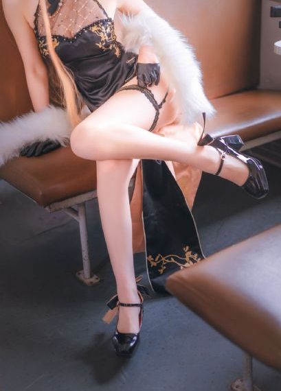 亚洲女人和欧美电影_720免费观看超清