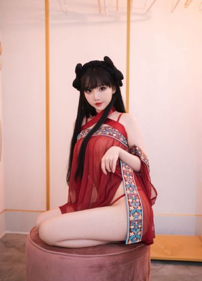伦理偷拍国产精品_超清电影在线观看