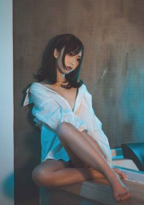 欧美精品综合一区二区在线观看_HD720P欧美电影在线