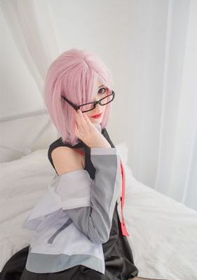 欧美熟妇黑丝_HD迅雷电影在线